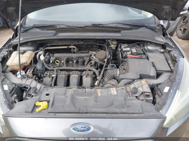 2015 FORD FOCUS SE VIN: 1FADP3F2XFL252245