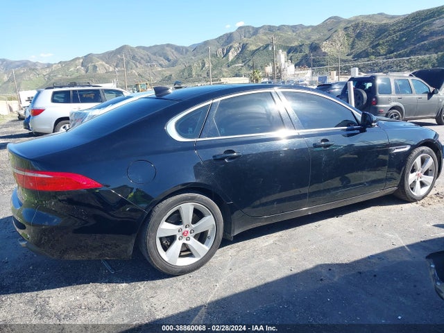 Jaguar Xf 25t 2018 SAJBR4FX2JCY69498 Image 13