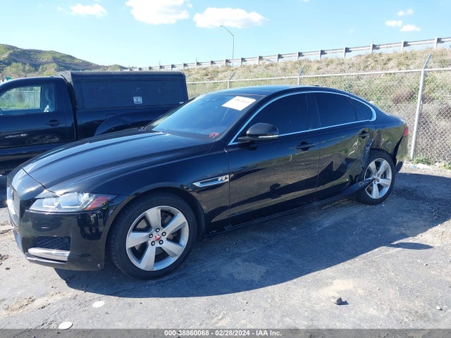 2018 JAGUAR XF SAJBR4FX2JCY69498 Photo 1