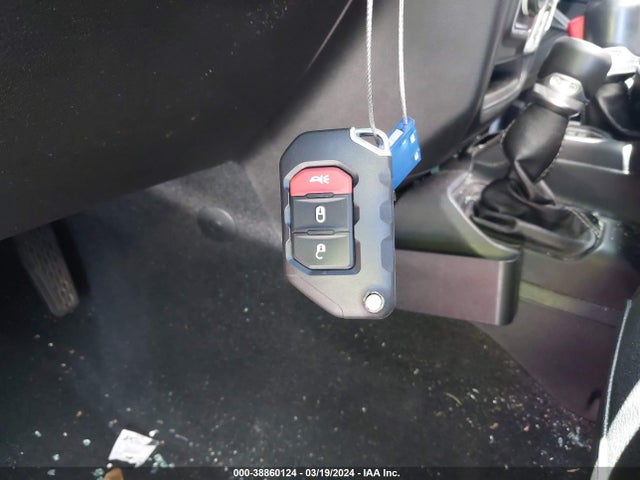 1C4HJXEN1MW656479 Jeep Wrangler Unlimited Sahara 4x4