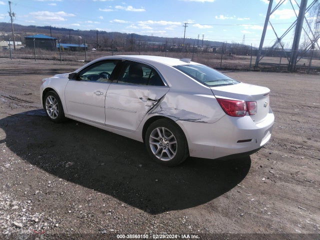 Chevrolet MALIBU 1LT 2015 1G11C5SL2FF256168 Image 3
