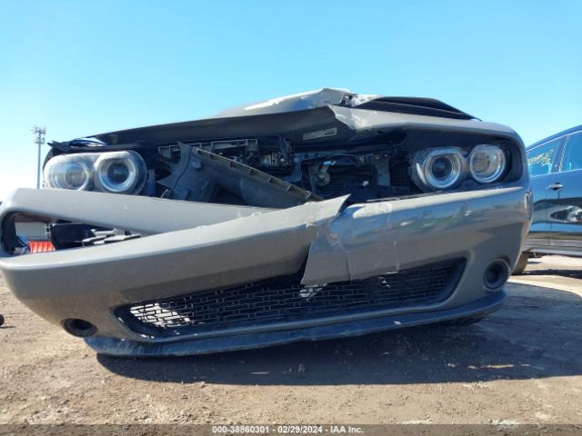 2C3CDZAG7JH287002 Dodge Challenger Sxt