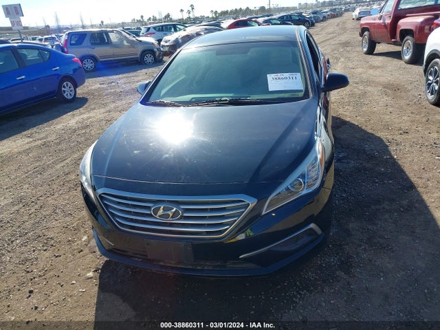 Hyundai SONATA SE 2017 5NPE24AF6HH437817 Image 11