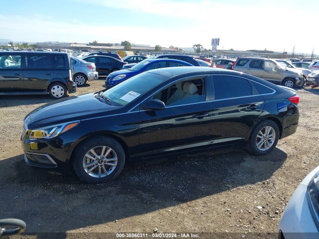 Hyundai SONATA SE 2017 5NPE24AF6HH437817 Image 13