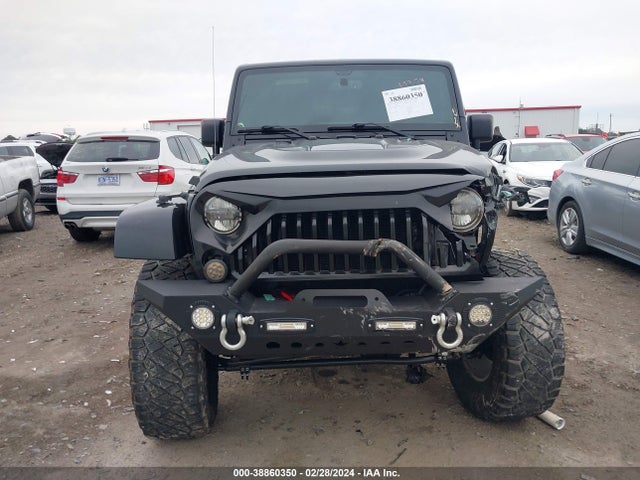 Jeep Wrangler Unlimited 75th Anniversary 2016 1C4HJWEG8GL220276 Image 12