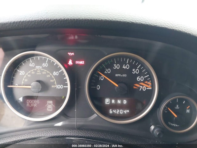 Jeep Wrangler Unlimited 75th Anniversary 2016 1C4HJWEG8GL220276 Image 7