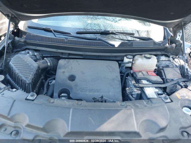 1GNERGKW1KJ218975 Chevrolet Traverse 1lt