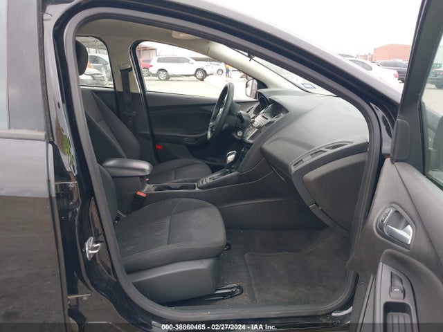 Ford FOCUS SE 2016 1FADP3K2XGL359867 Image 5