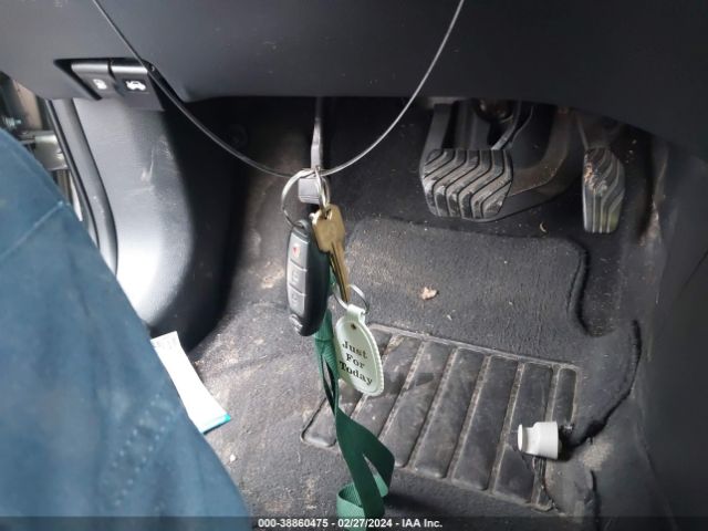 KNMAT2MT1FP572240 Nissan ROGUE SV