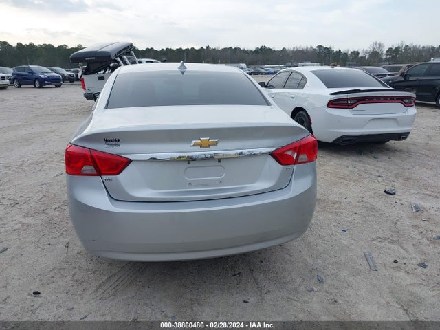 Chevrolet IMPALA 1LT 2018 2G1105S30J9120986 Image 16