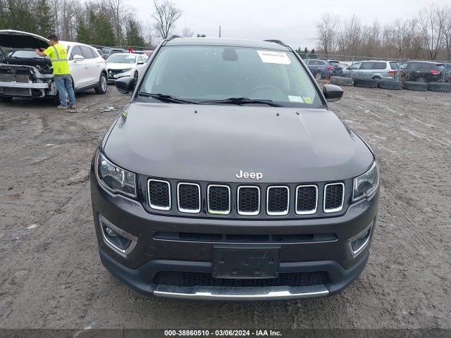 3C4NJDCBXHT635538 Jeep New Compass Limited 4x4