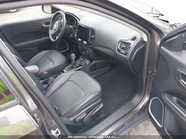 3C4NJDCBXHT635538 Jeep New Compass Limited 4x4