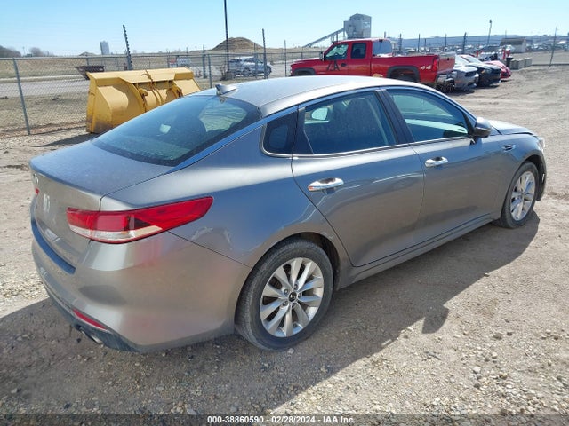 KIA Optima Lx 2017 5XXGT4L33HG147538 Image 4