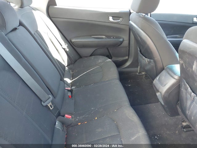 KIA Optima Lx 2017 5XXGT4L33HG147538 Image 8