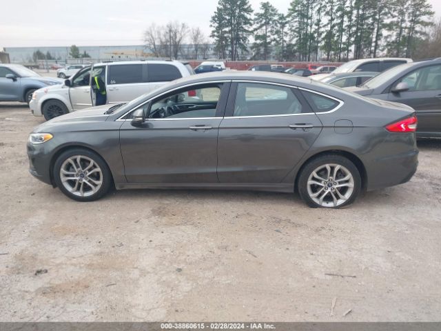 3FA6P0CDXKR250598 Ford FUSION SEL