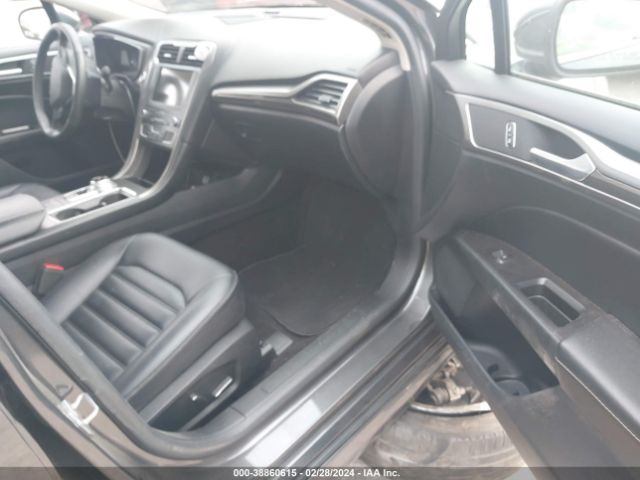 3FA6P0CDXKR250598 Ford FUSION SEL