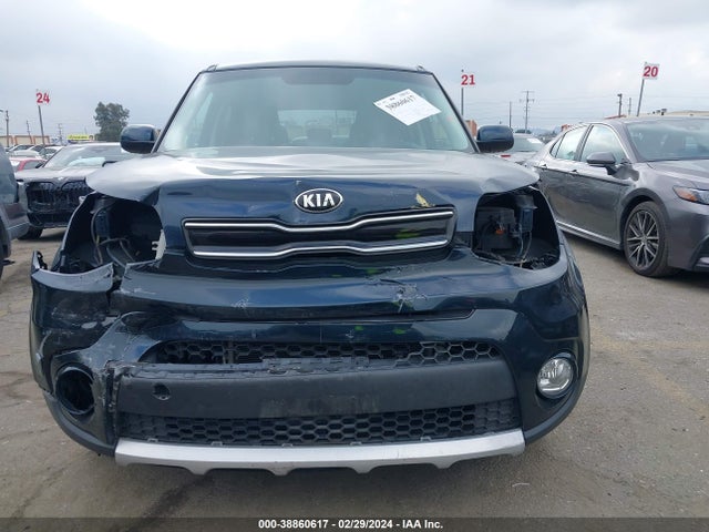 KIA SOUL + 2018 KNDJP3A53J7527020 Image 13