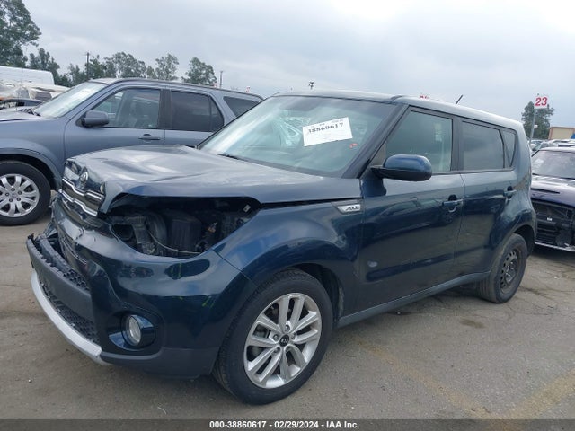 KIA SOUL + 2018 KNDJP3A53J7527020 Image 2