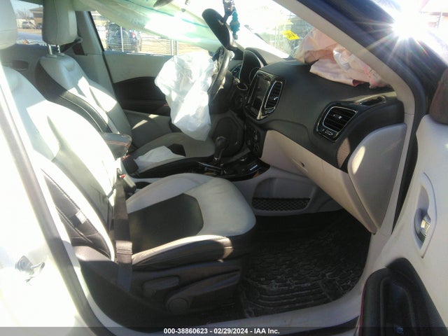 Jeep Compass Limited 4x4 2018 3C4NJDCB7JT149209 Image 5