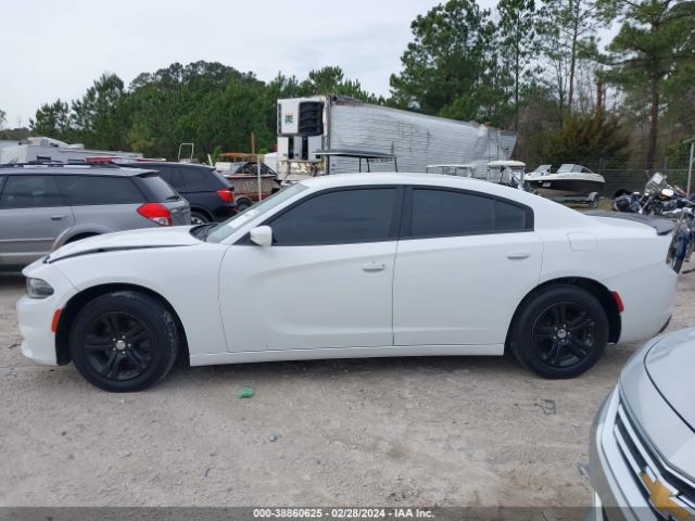2C3CDXBG0KH658182 Dodge Charger Sxt Rwd