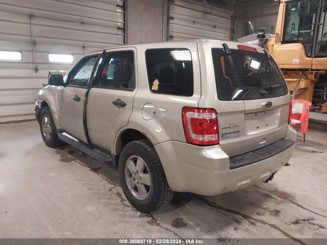 2011 FORD ESCAPE XLS VIN: 1FMCU0C73BKB82919