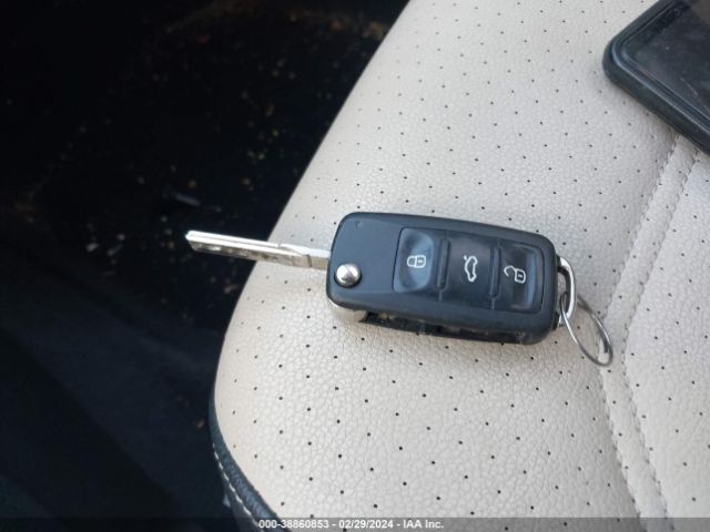 1VWBV7A37FC092952 Volkswagen Passat 2.0l Tdi Se