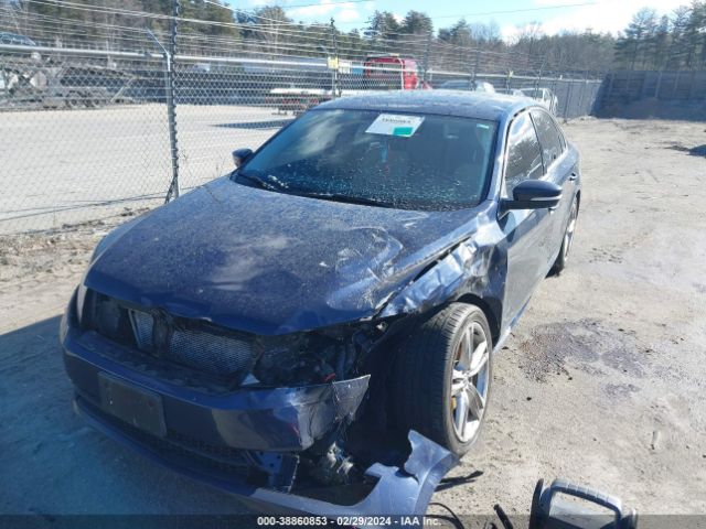 1VWBV7A37FC092952 Volkswagen Passat 2.0l Tdi Se