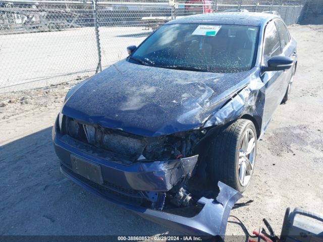 1VWBV7A37FC092952 Volkswagen Passat 2.0l Tdi Se