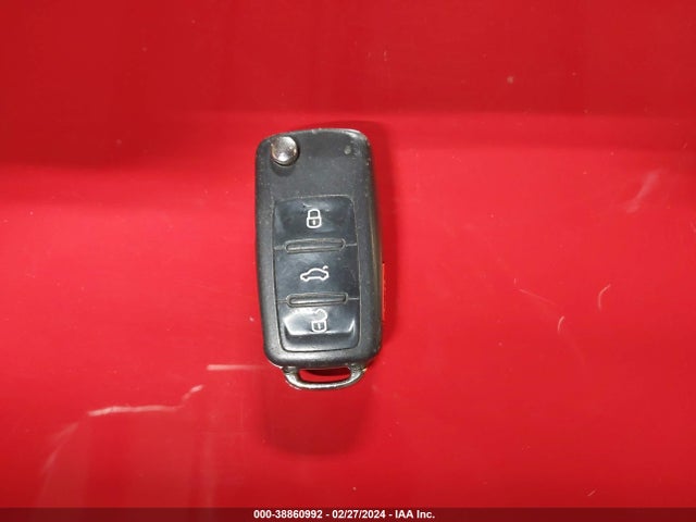 3VW2K7AJ0EM424492 Volkswagen Jetta 2.0l S