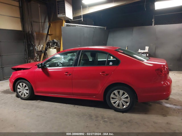 3VW2K7AJ0EM424492 Volkswagen Jetta 2.0l S