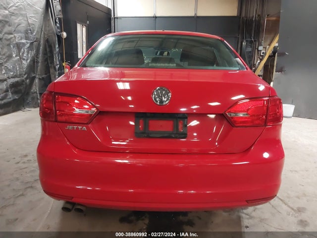 3VW2K7AJ0EM424492 Volkswagen Jetta 2.0l S