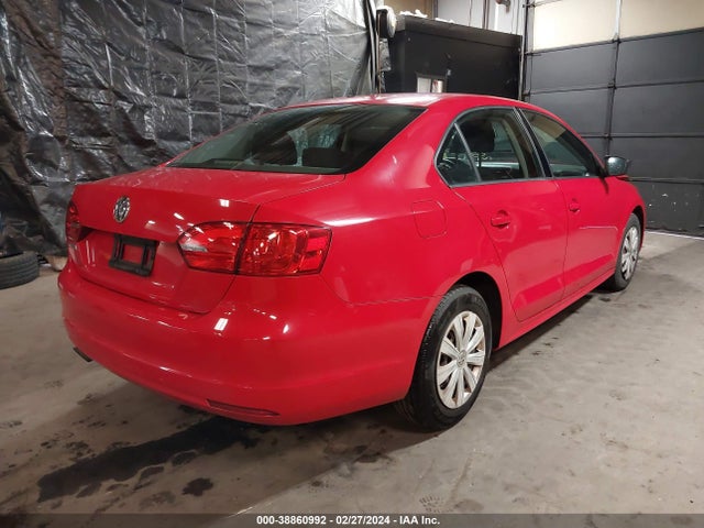 3VW2K7AJ0EM424492 Volkswagen Jetta 2.0l S