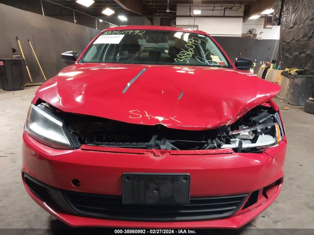 3VW2K7AJ0EM424492 Volkswagen Jetta 2.0l S