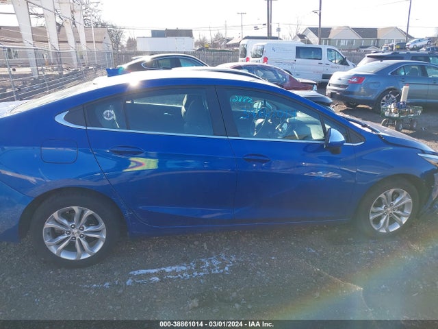 Chevrolet CRUZE LT 2019 1G1BE5SM7K7137446 Image 13