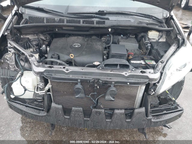 Toyota Sienna Le 8 Passenger 2017 5TDKZ3DC3HS776264 Image 10