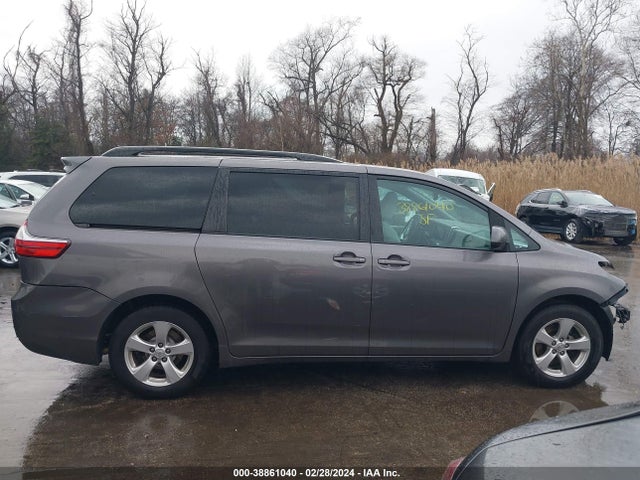 Toyota Sienna Le 8 Passenger 2017 5TDKZ3DC3HS776264 Image 14