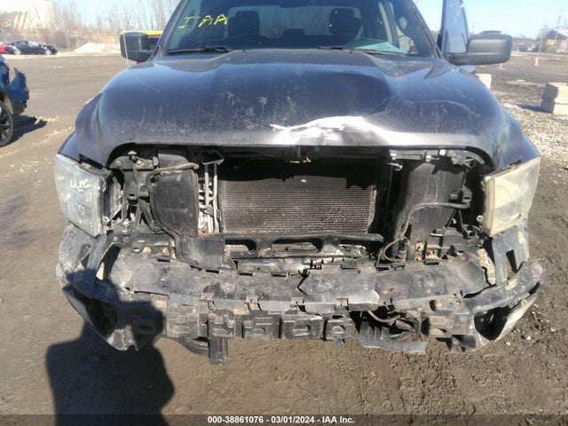 RAM 1500 Express Quad Cab 4x4 6'4 Box 2018 1C6RR7FGXJS326914 Image 6