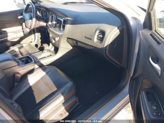 2C3CDXBG8NH172692 Dodge Charger Sxt Rwd
