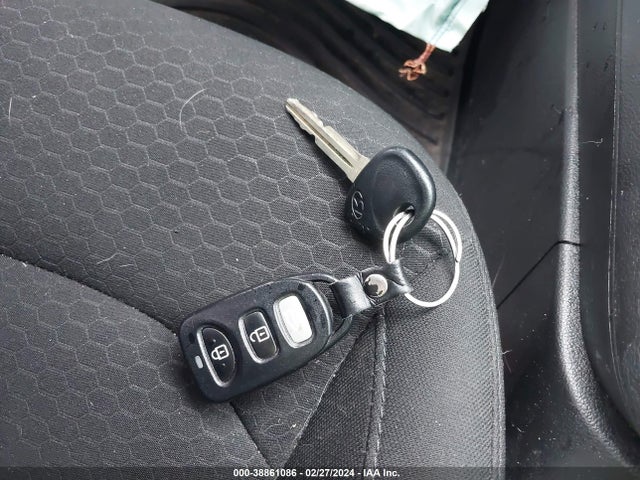 Hyundai ELANTRA SE 2019 KMHD74LF1KU860811 Image 11