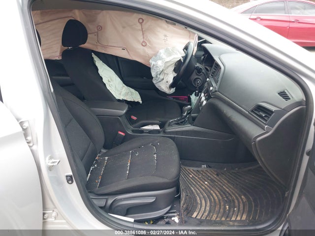 Hyundai ELANTRA SE 2019 KMHD74LF1KU860811 Image 5