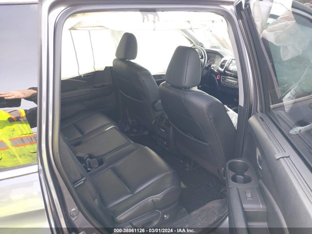 Honda Pilot Touring 2018 5FNYF6H96JB058415 Image 8