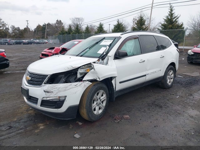 Chevrolet Traverse Ls 2016 1GNKVFED9GJ245934 Image 2