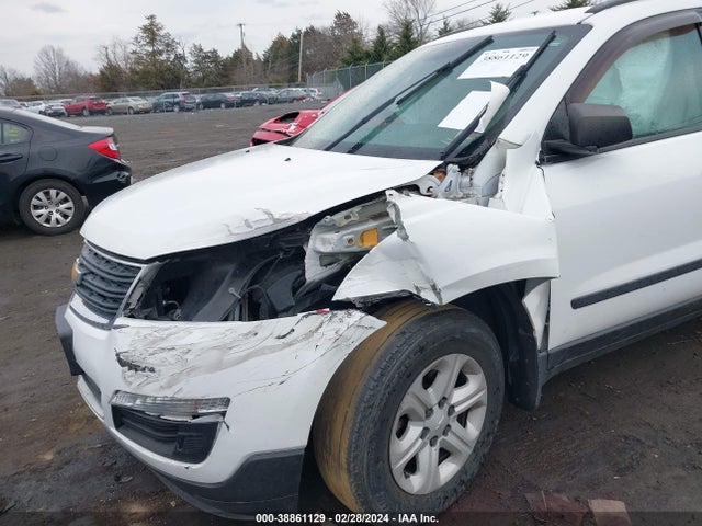 Chevrolet Traverse Ls 2016 1GNKVFED9GJ245934 Image 6
