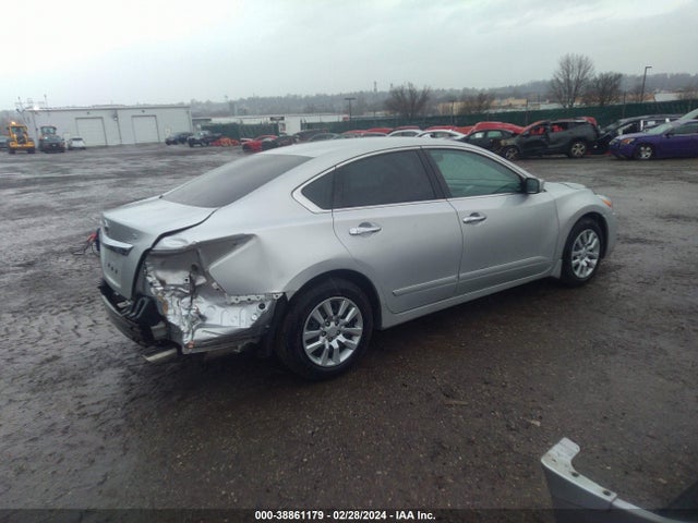 Nissan Altima 2.5 S 2015 1N4AL3AP0FC434893 Image 4