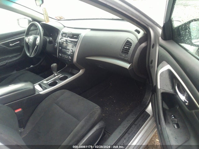 Nissan Altima 2.5 S 2015 1N4AL3AP0FC434893 Image 5