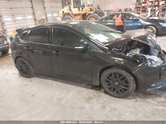Ford FOCUS ST 2014 1FADP3L92EL212208 Image 13