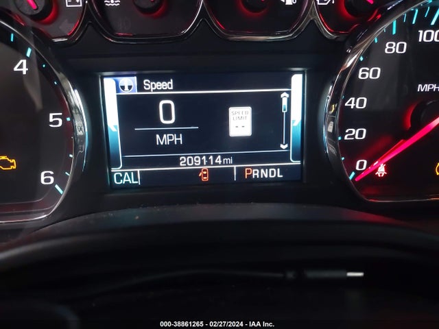 Chevrolet Suburban Lt 2018 1GNSKHKC2JR219717 Image 15