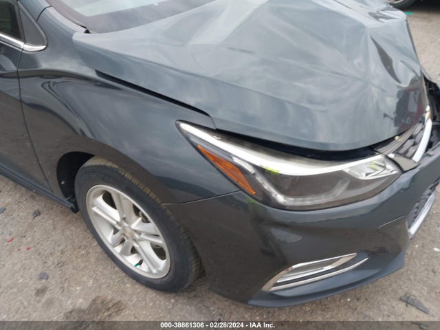 Chevrolet Cruze Lt Auto 2018 3G1BE6SM1JS631923 Image 15