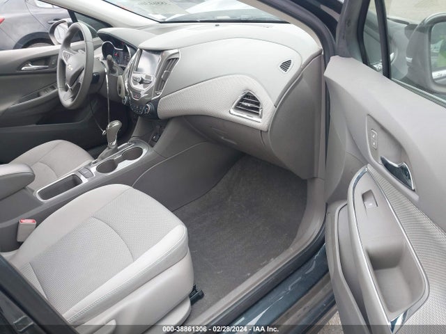 Chevrolet Cruze Lt Auto 2018 3G1BE6SM1JS631923 Image 5