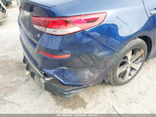 KIA Optima S 2019 5XXGT4L30KG314817 Image 18